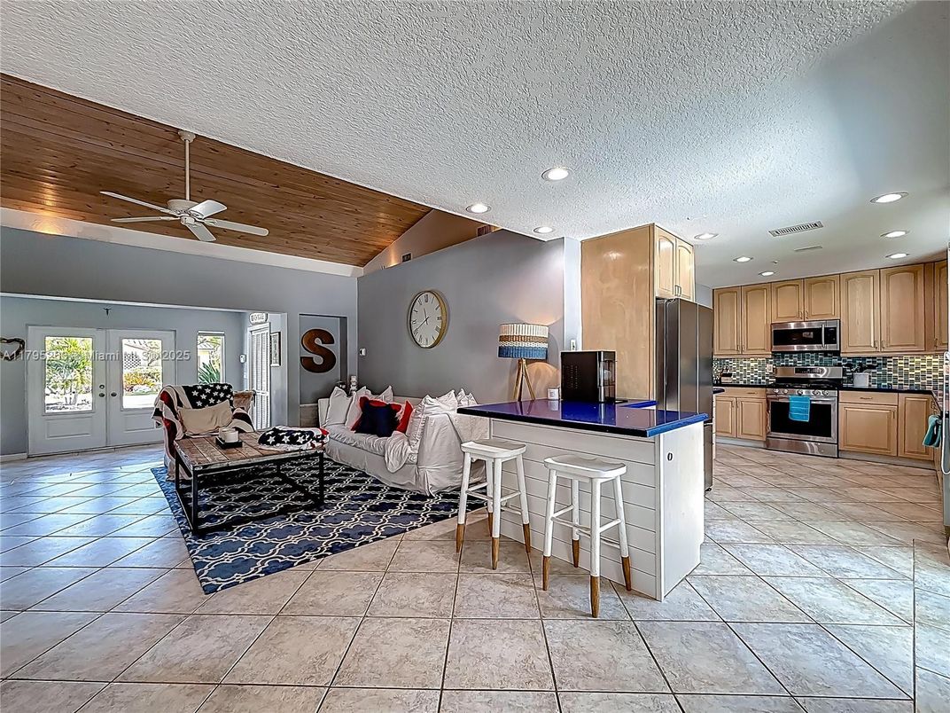 Interior, Kitchen, Living room, Recessed Lighting, Stainless Steel Appliances, Wooden Ceilings