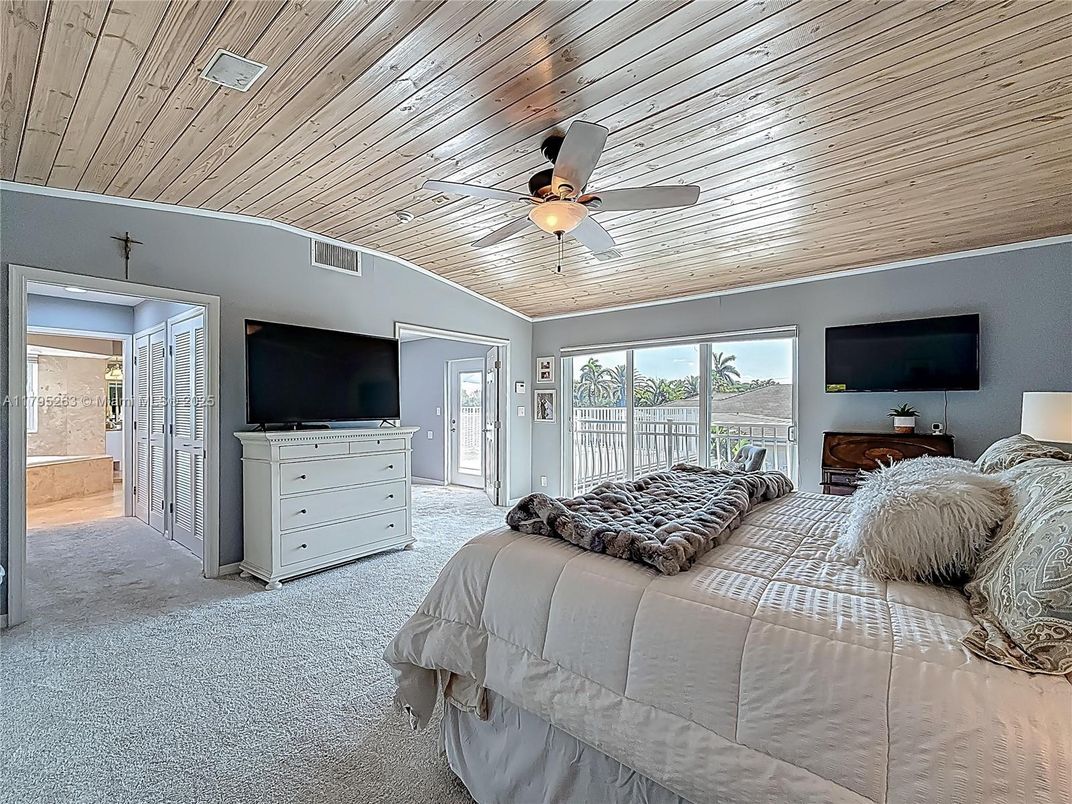 Bedroom, Interior, Wooden Ceilings