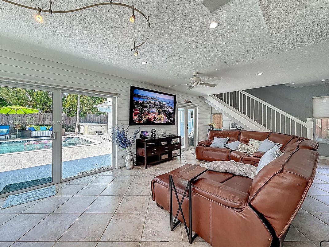 Interior, Living room, Recessed Lighting