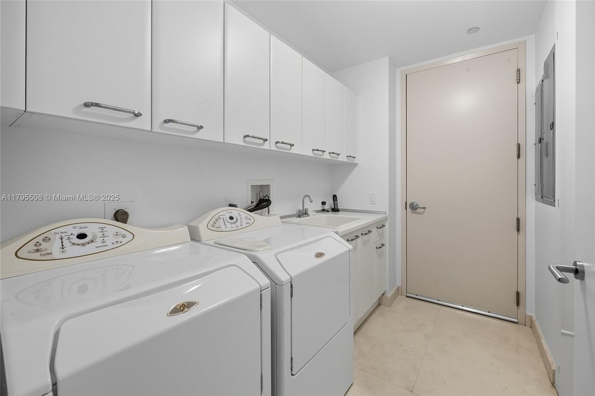 Interior, Washer