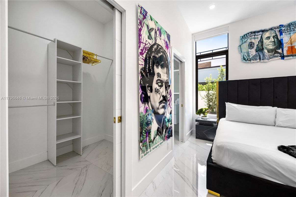 Bedroom, Interior, Marble, Recessed Lighting