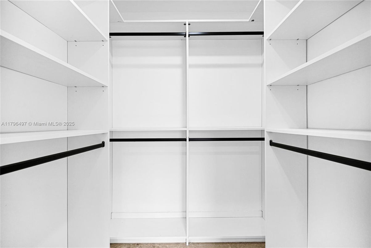 Interior, Walk-in Closets