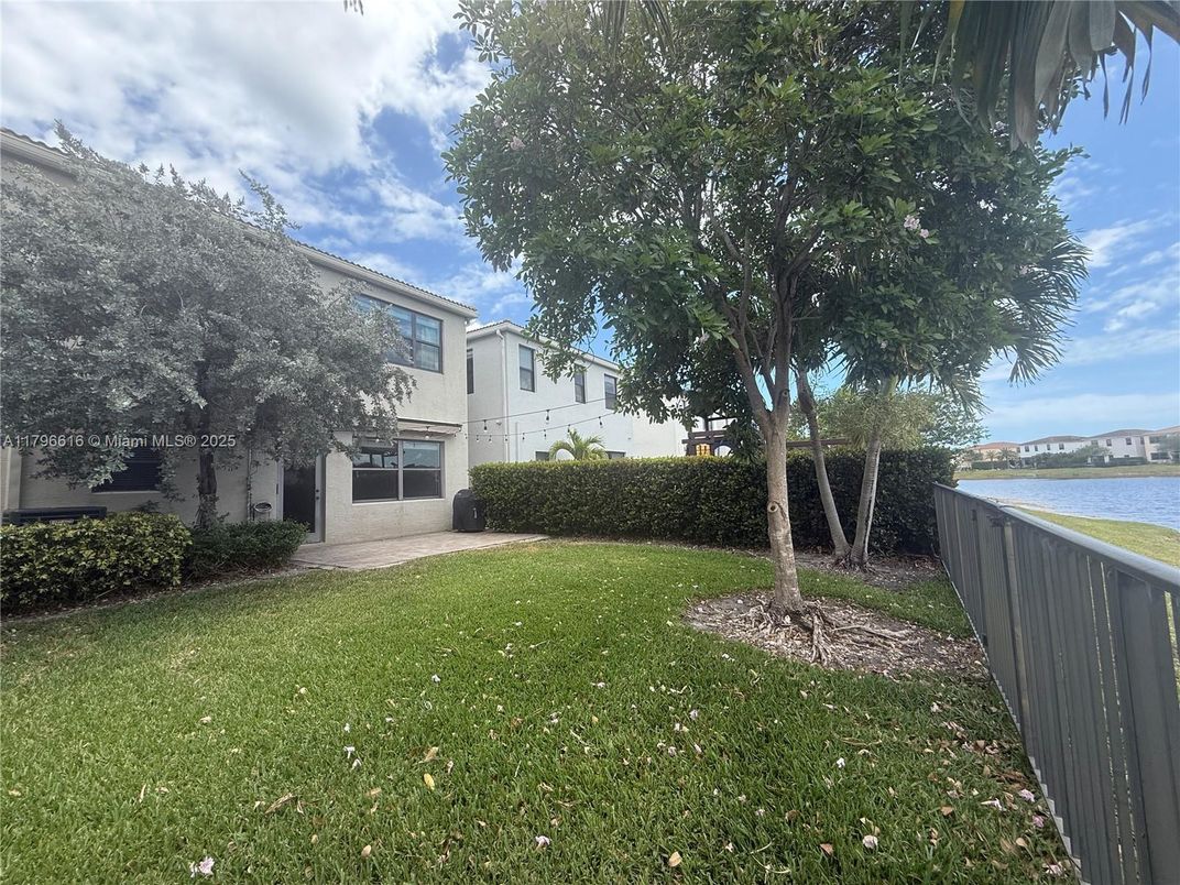 Backyard, Exterior, Water