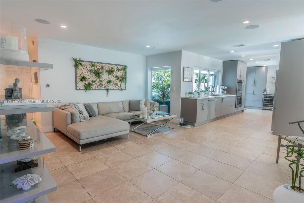 Interior, Kitchen, Living room, Recessed Lighting