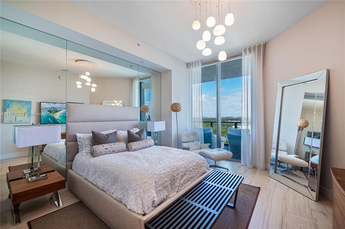 Bedroom, Interior, Pendant Lights, Water, Wood Texture Flooring