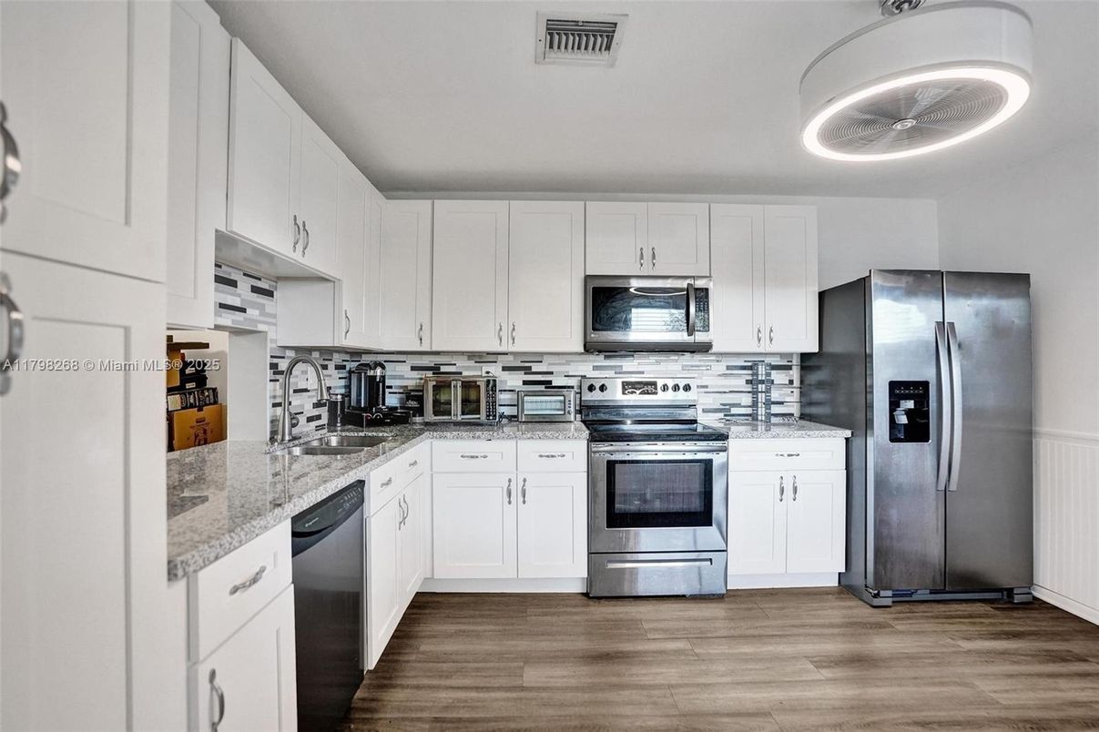 Interior, Kitchen, Stainless Steel Appliances, Wood Texture Flooring