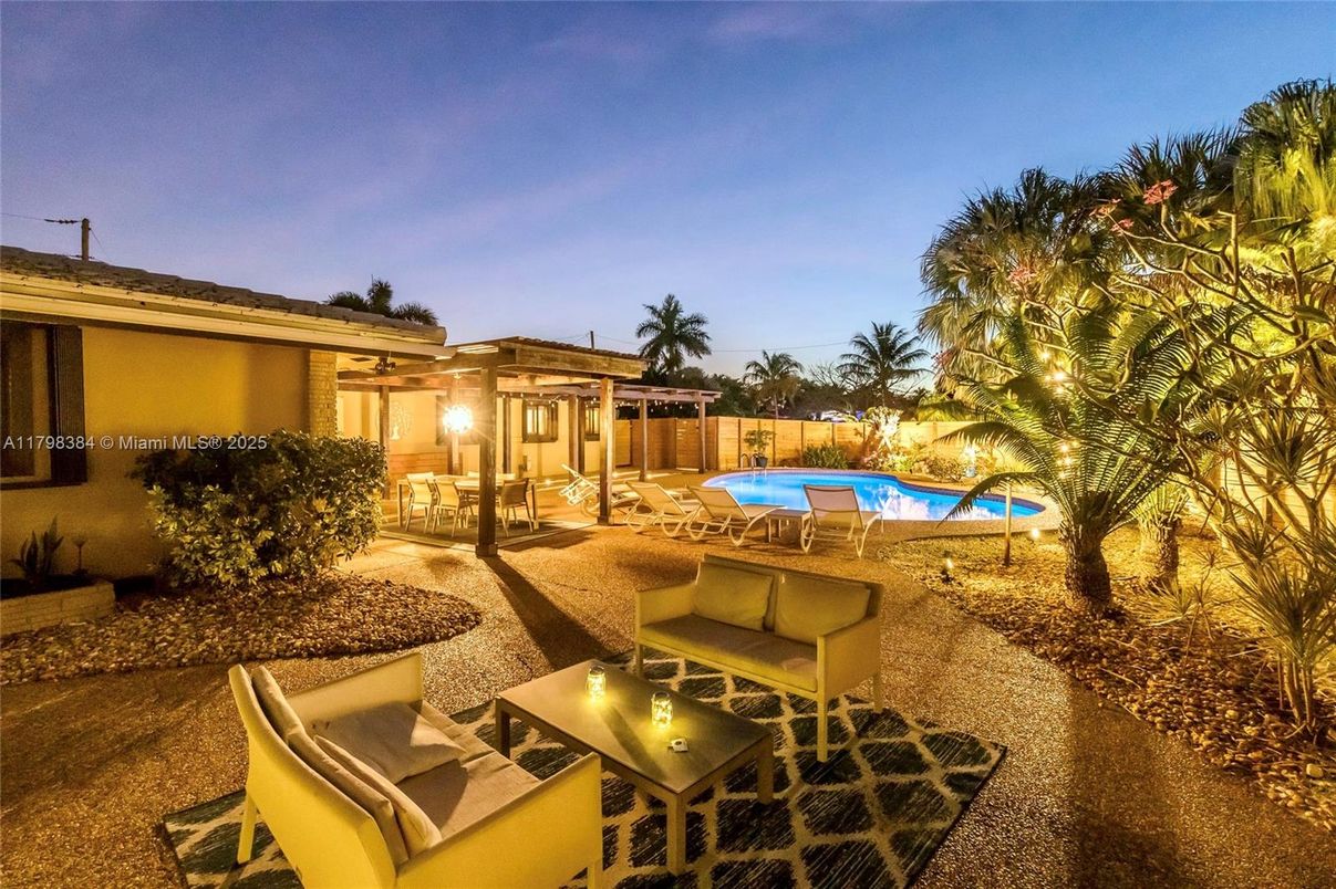 Backyard, Exterior, Pool