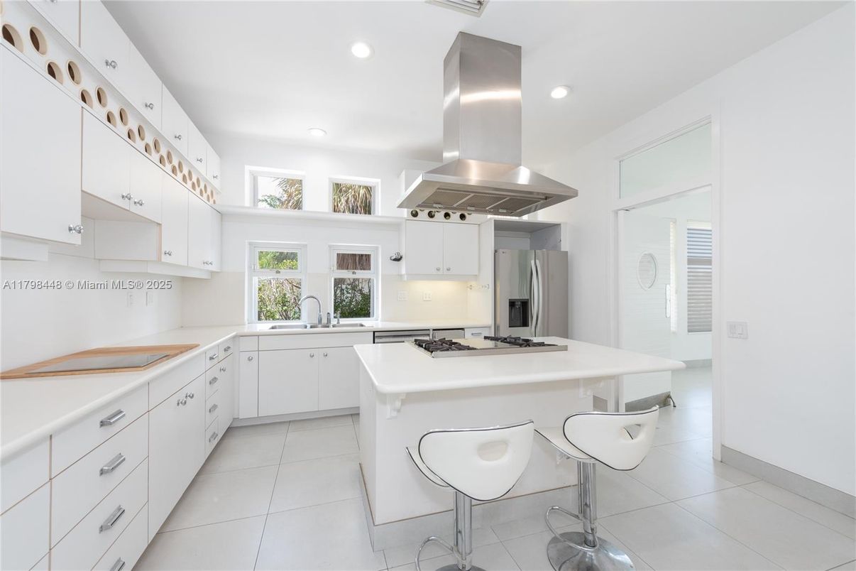 Interior, Kitchen, Recessed Lighting