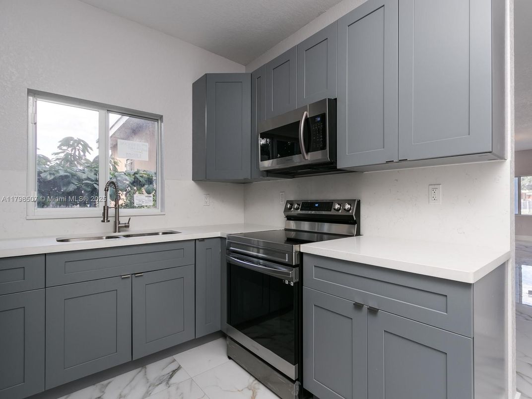 Interior, Kitchen, Marble, Stainless Steel Appliances