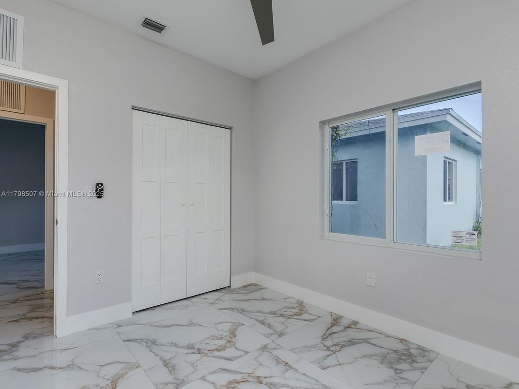 Empty room, Interior, Marble
