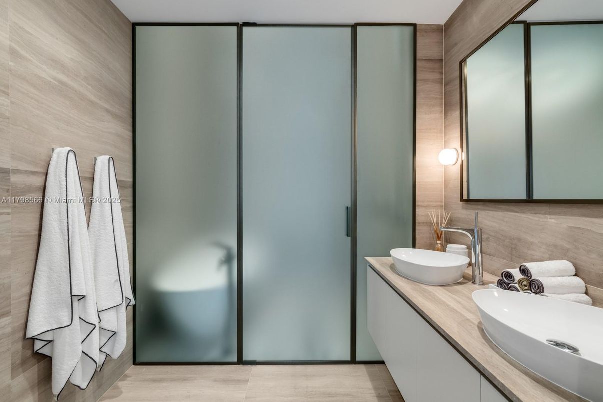 Bathroom, Dual Sink Vanities, Interior, Wood Texture Flooring
