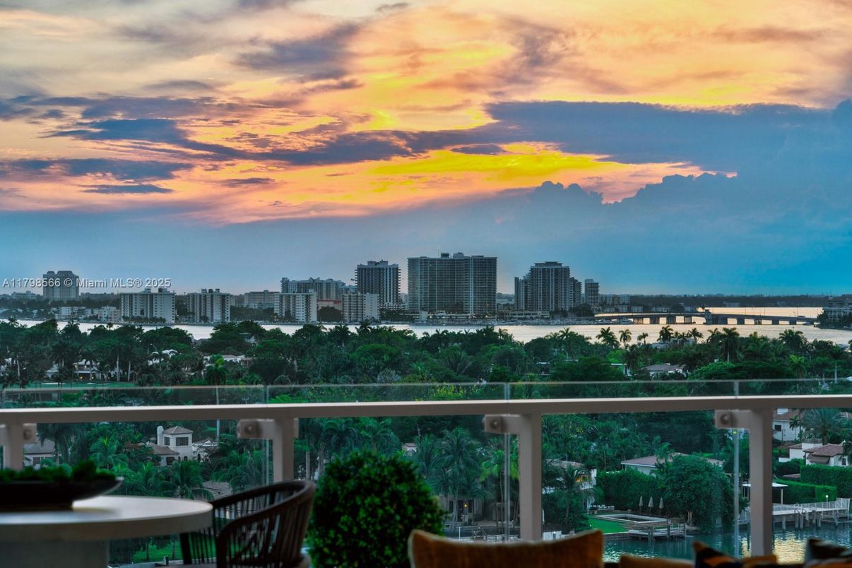 Exterior, Other, Skyline