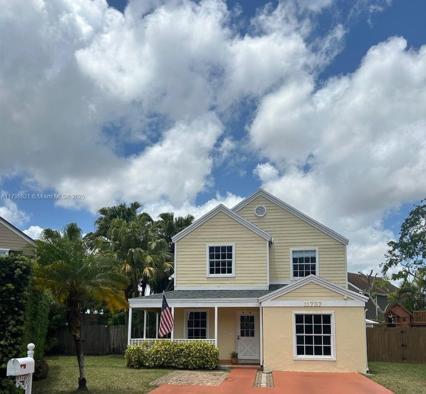 Backyard, Exterior, Facade, Farmhouse