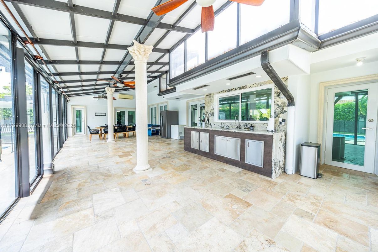 Interior, Recessed Lighting, Sun Room