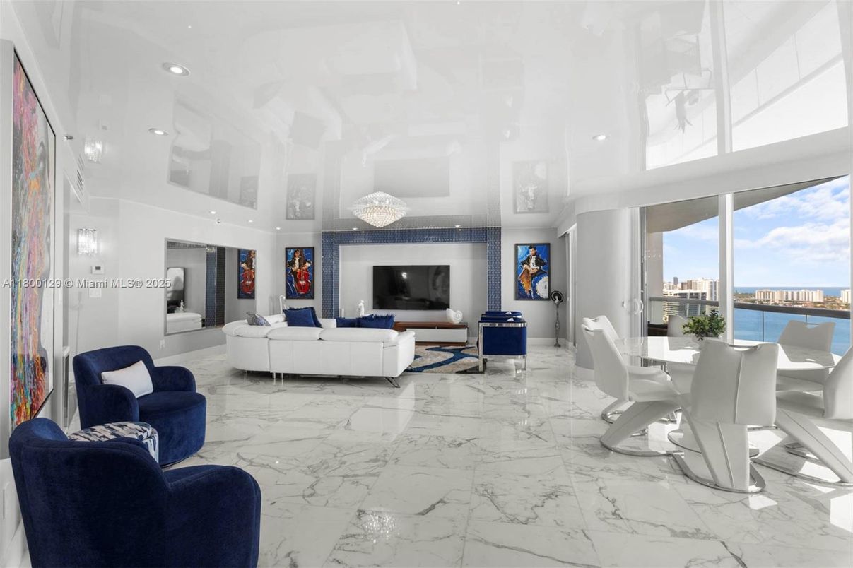 Chandelier, Dining room, Fireplace, Interior, Living room, Marble, Recessed Lighting, Water