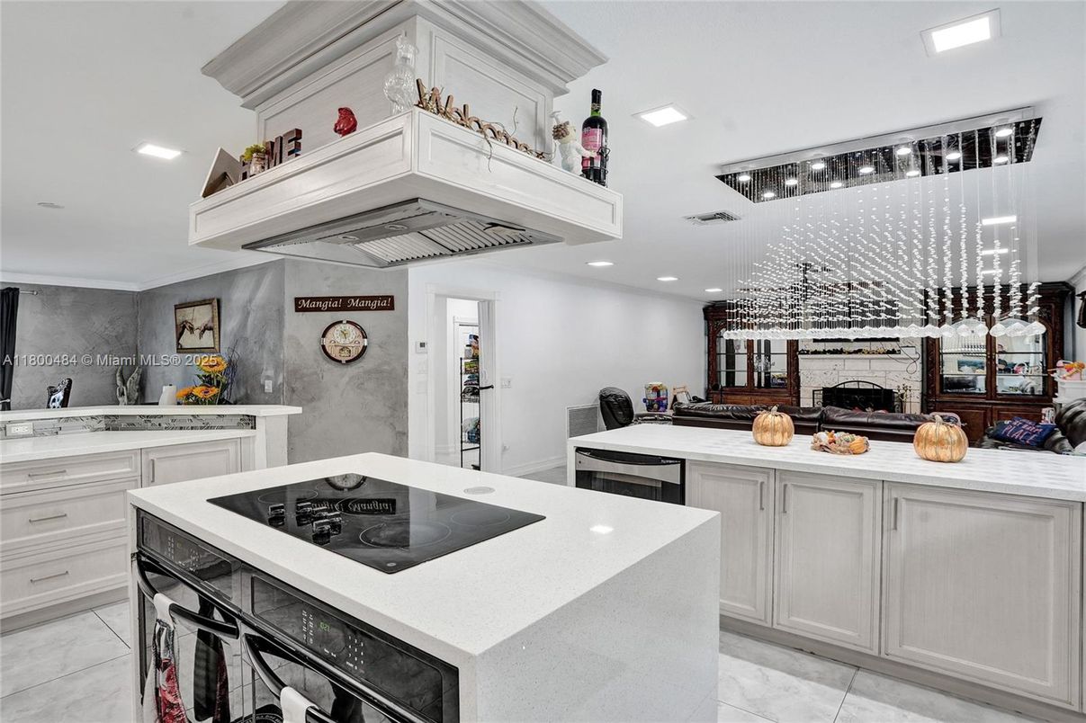 Interior, Kitchen, Recessed Lighting