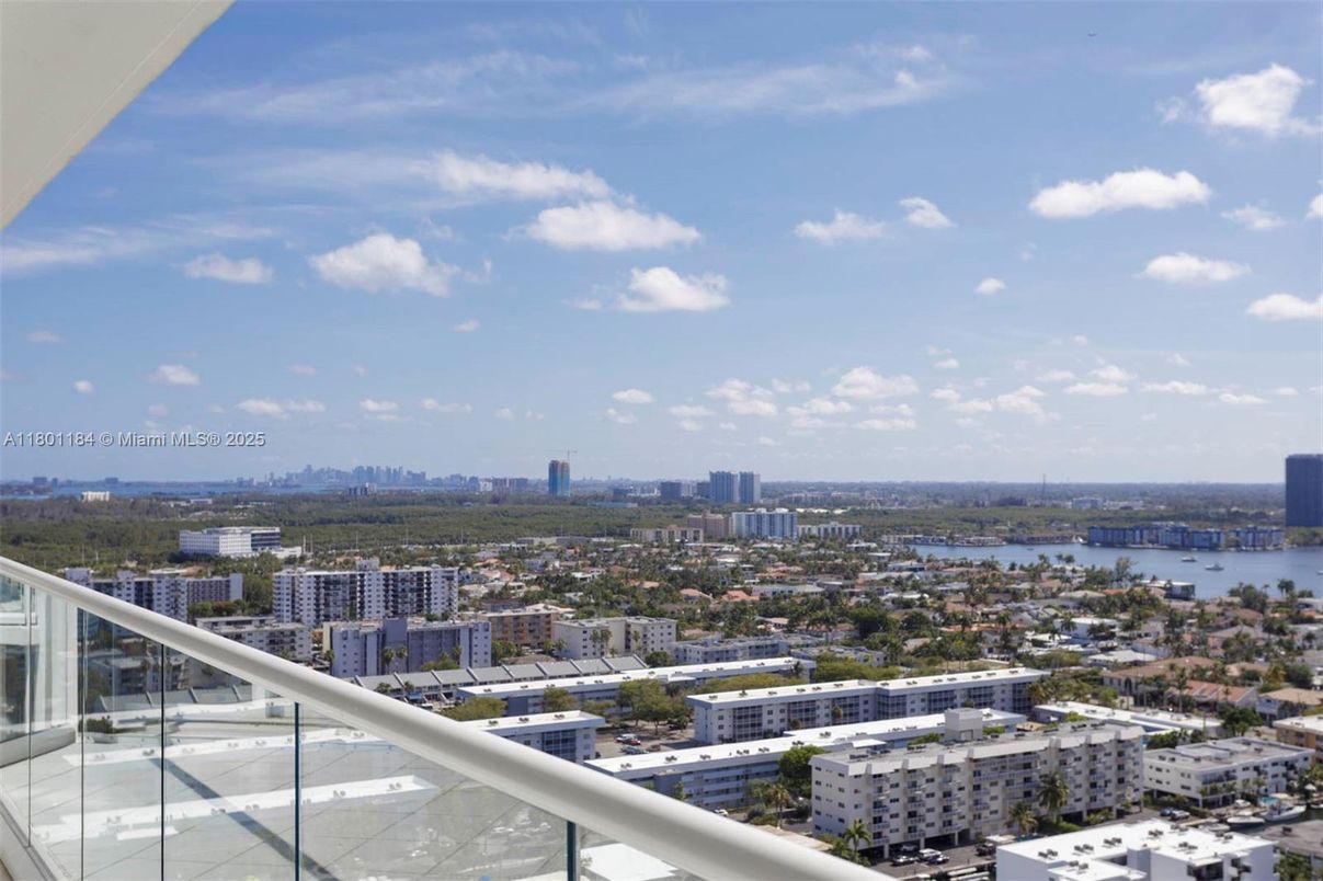 Exterior, Other, Skyline