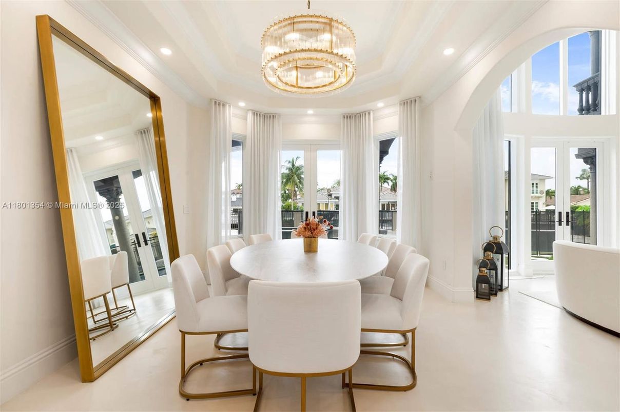 Chandelier, Dining room, Interior, Recessed Lighting