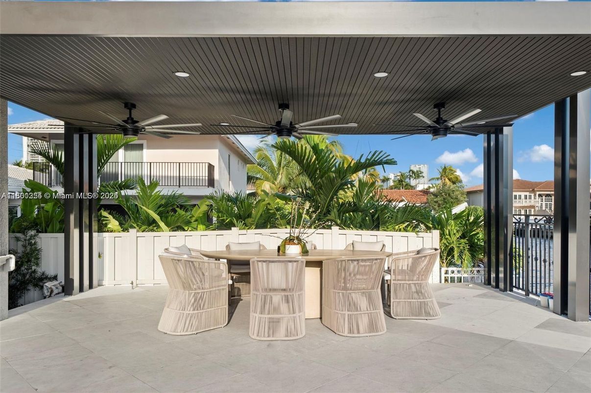 Exterior, Recessed Lighting
