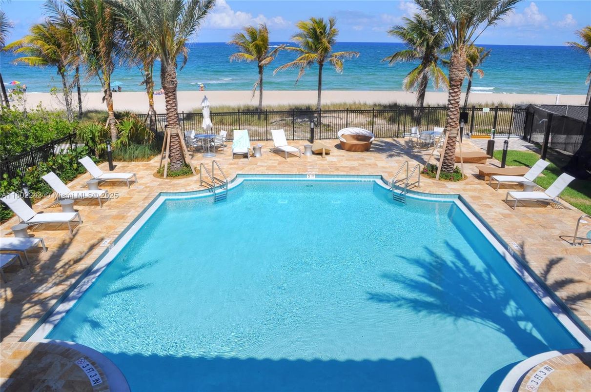 Exterior, Pool, Water