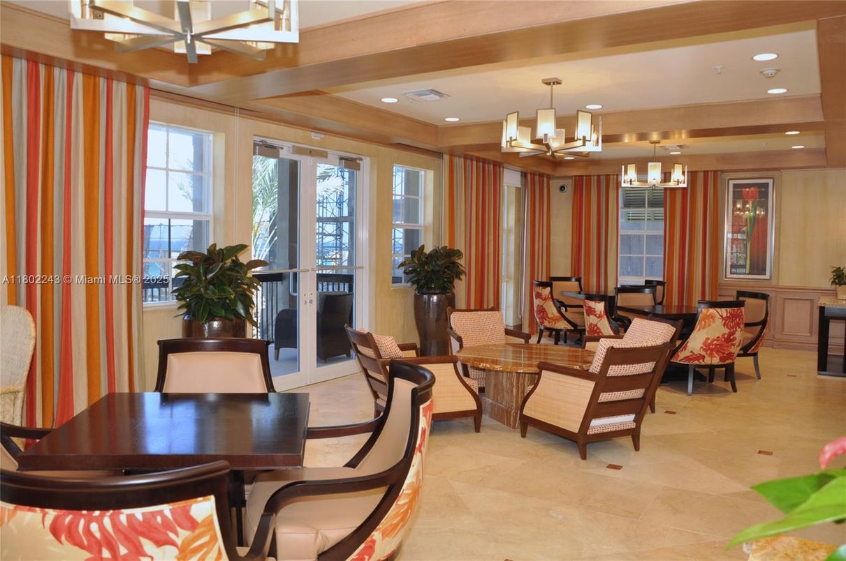 Chandelier, Dining room, Interior, Recessed Lighting