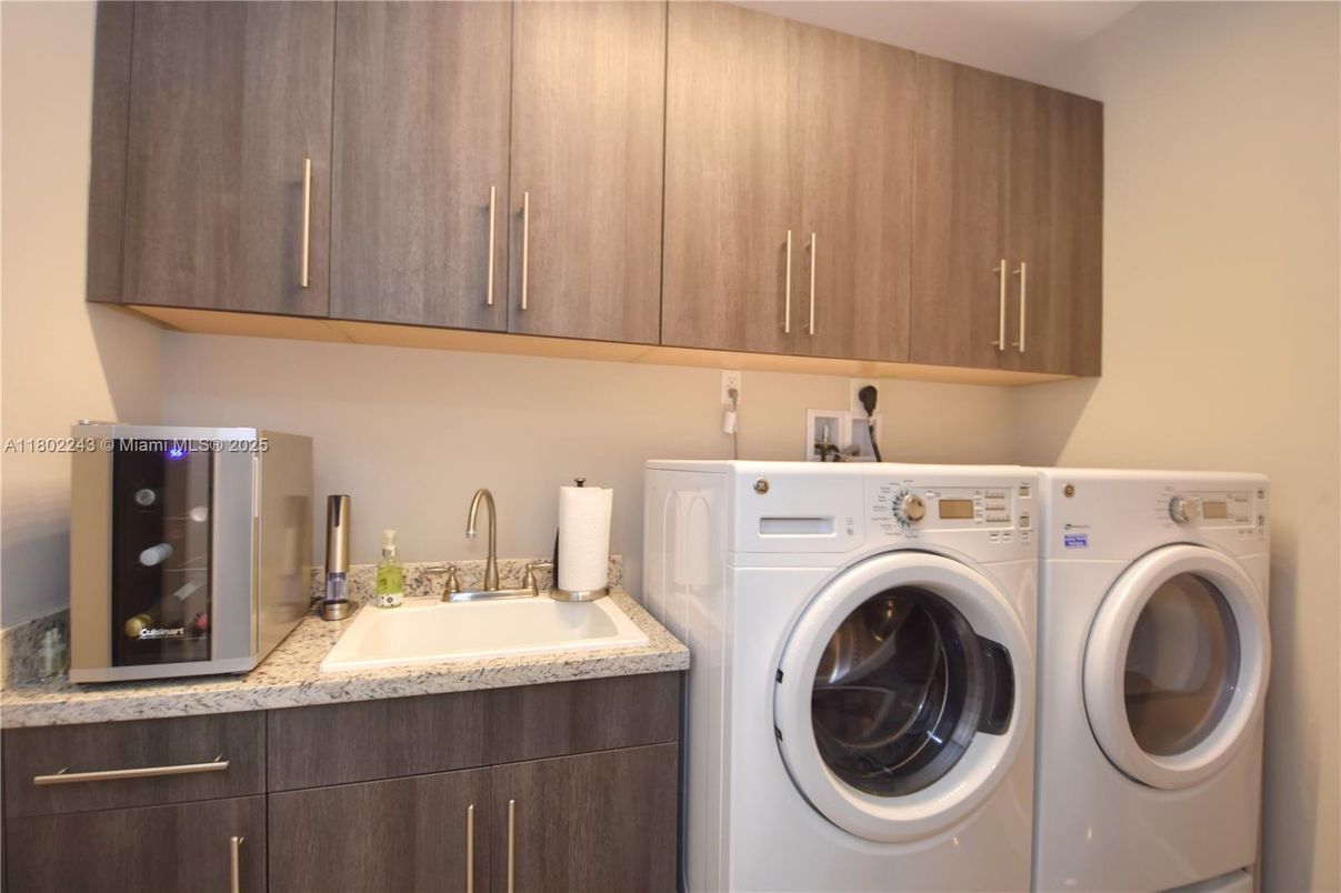 Interior, Washer