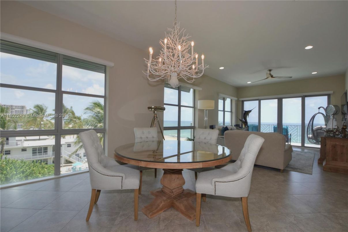 Chandelier, Dining room, Interior, Living room, Recessed Lighting, Water