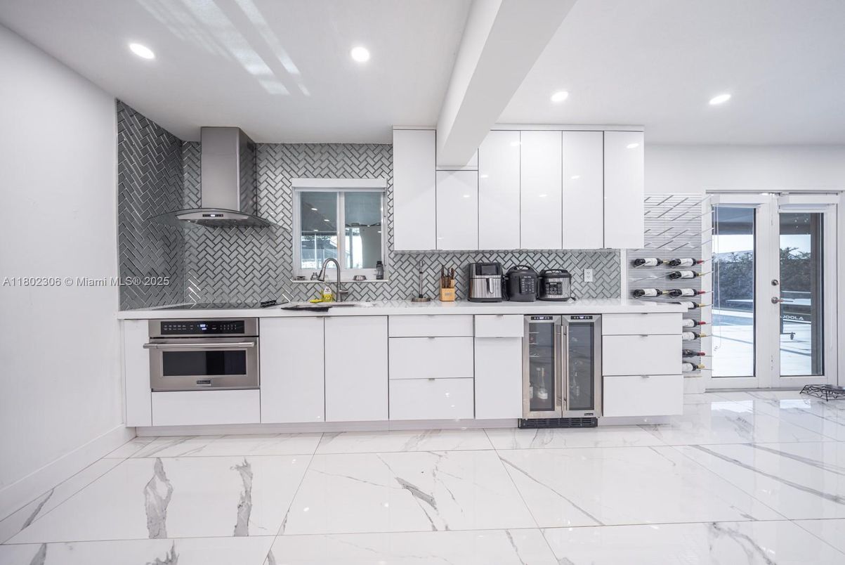 Interior, Kitchen, Marble, Recessed Lighting, Stainless Steel Appliances