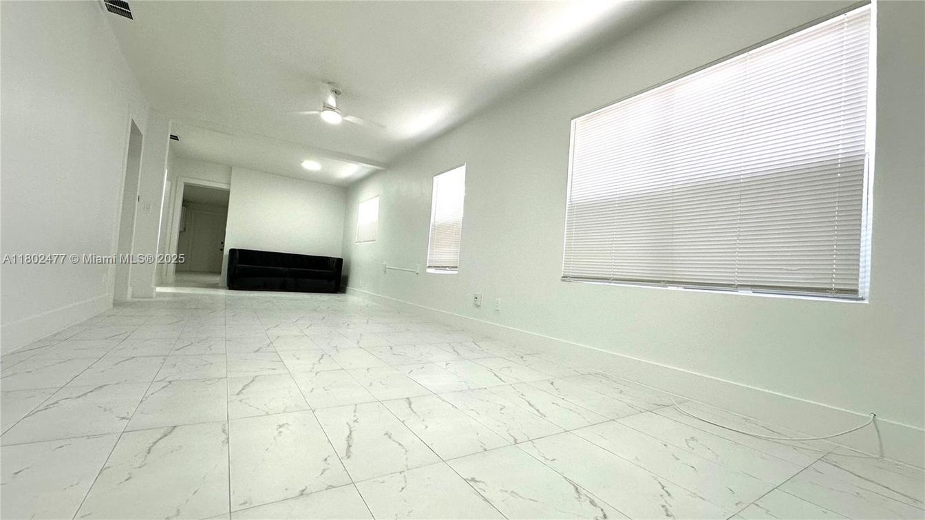 Empty room, Interior, Marble