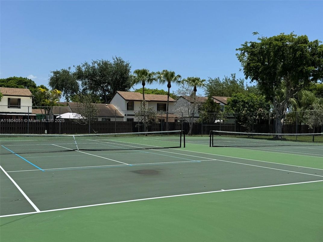 Exterior, Tennis Courts