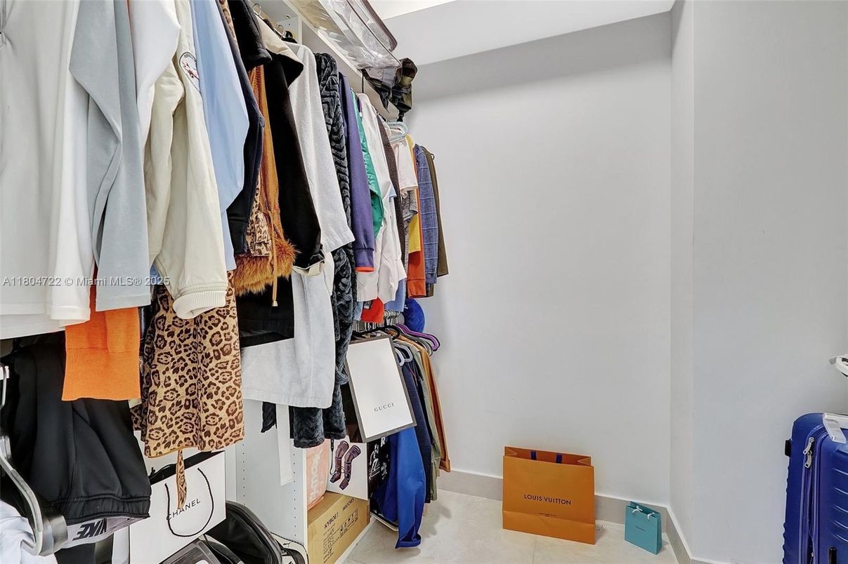 Interior, Walk-in Closets