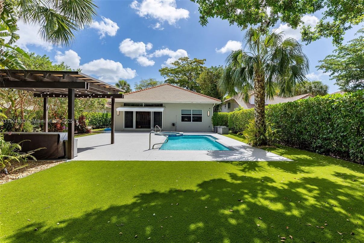 Backyard, Exterior, Pool
