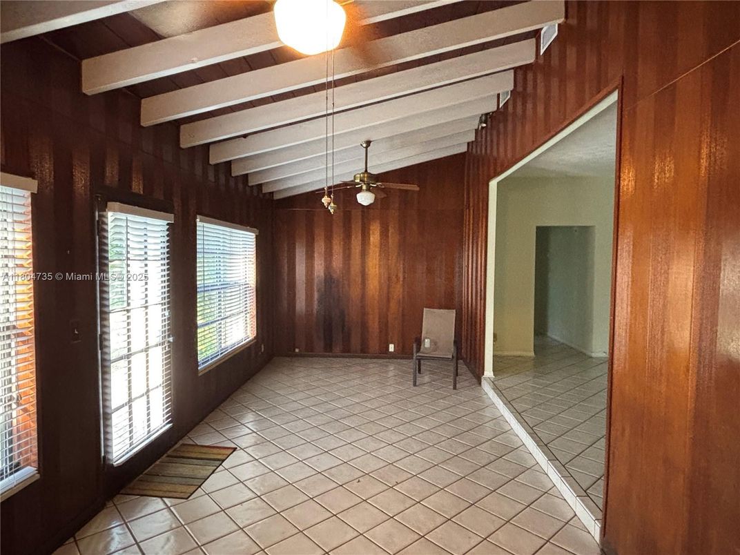 Empty room, Interior, Wooden Walls