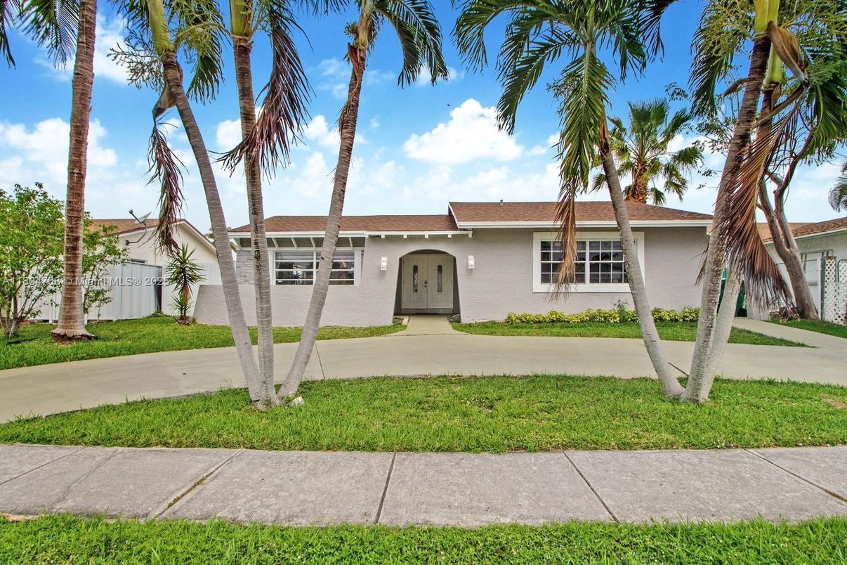 Attached, Backyard, Exterior, Facade, Ranch