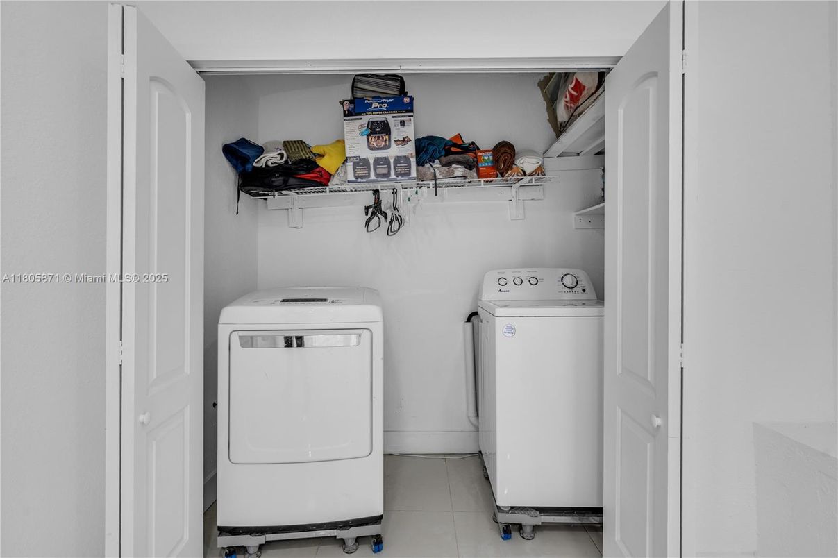 Interior, Utility Closets, Washer