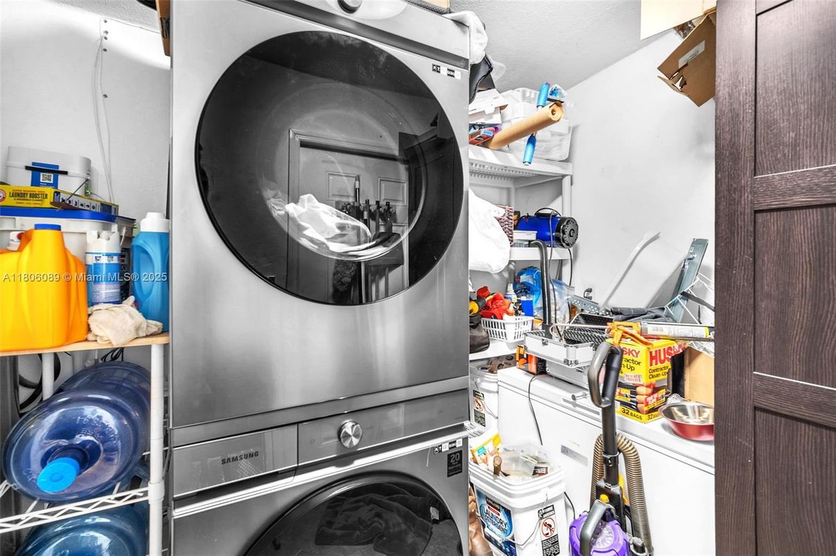 Interior, Utility Closets, Washer