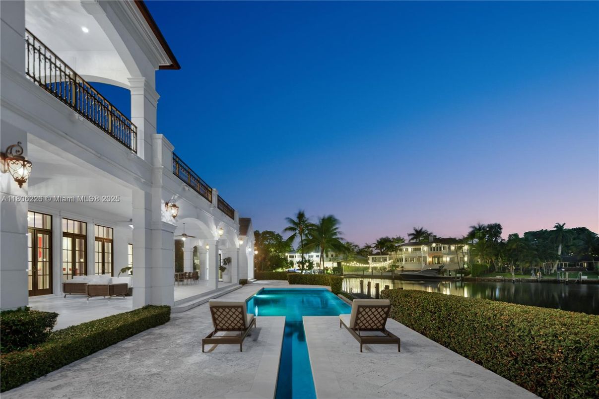 Exterior, Pool, Water