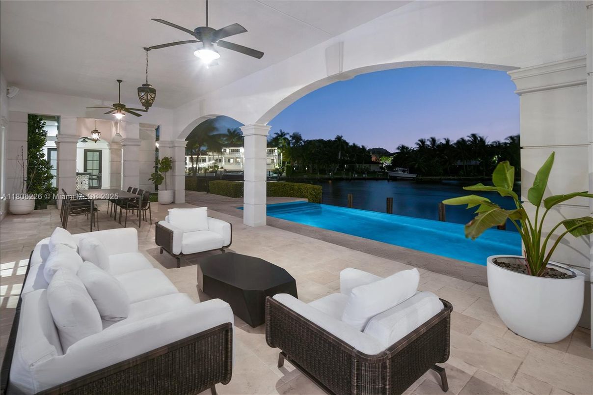 Exterior, Pool, Water