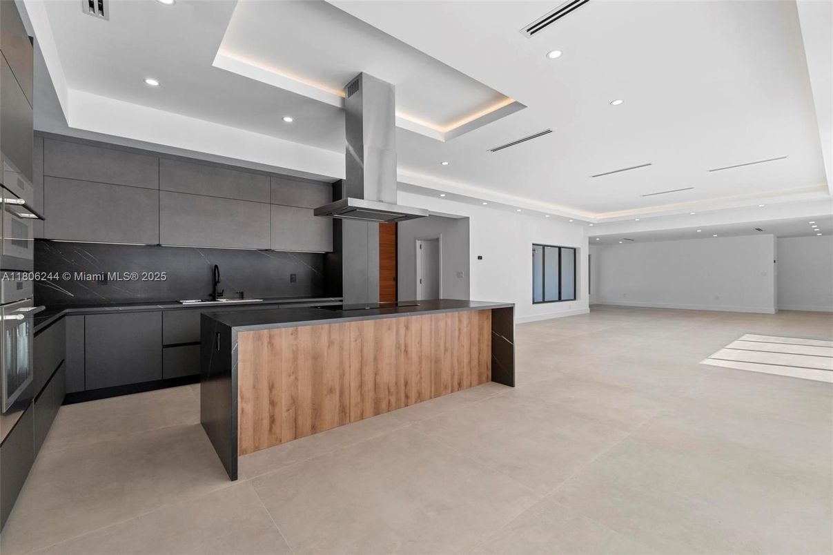Interior, Kitchen, Recessed Lighting