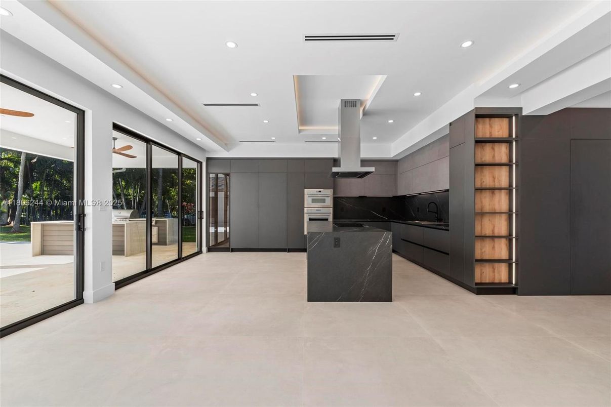 Interior, Kitchen, Recessed Lighting