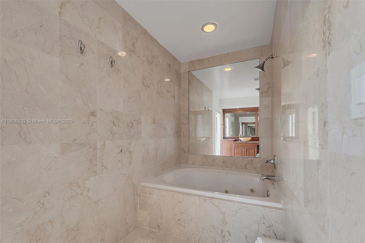 Bathroom, Interior, Marble Walls, Recessed Lighting