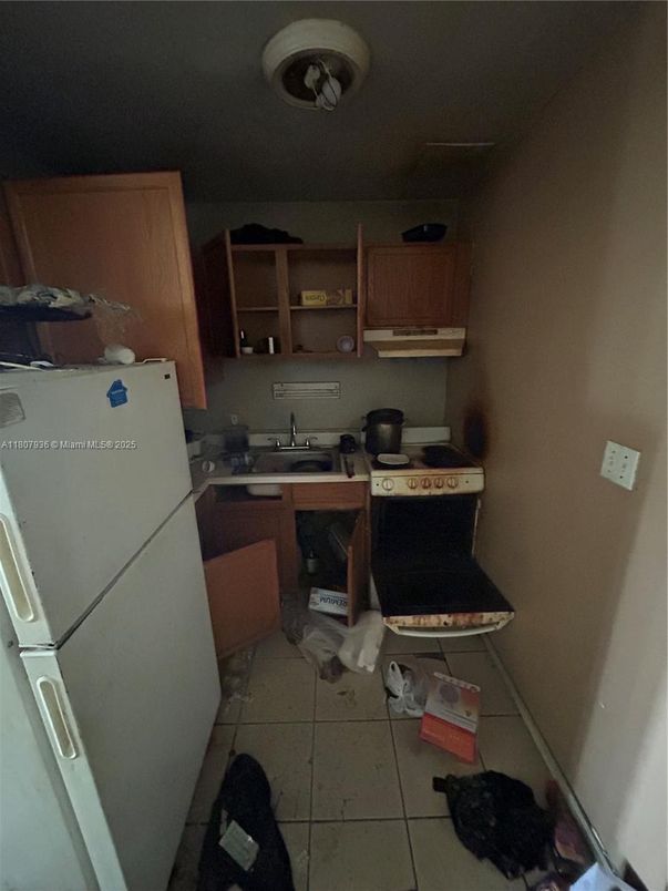 Interior, Kitchen