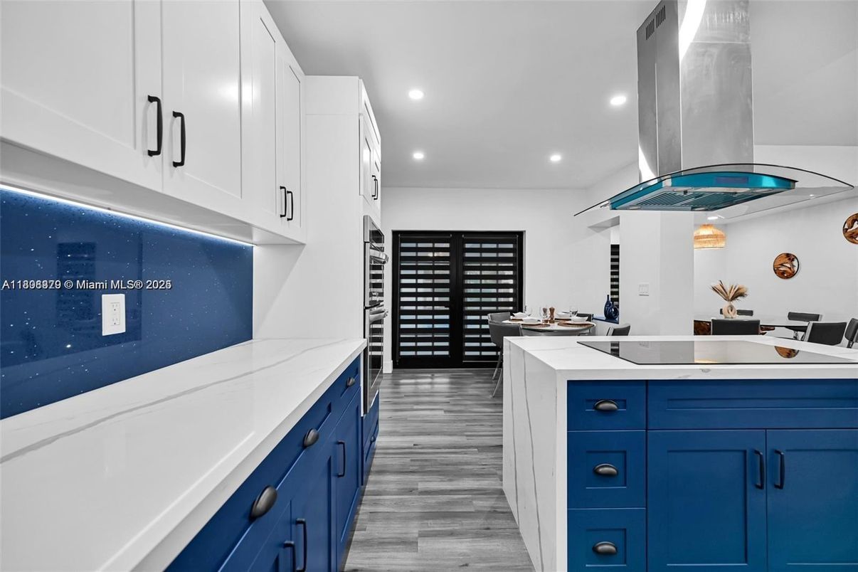 Interior, Kitchen, Recessed Lighting, Wood Texture Flooring