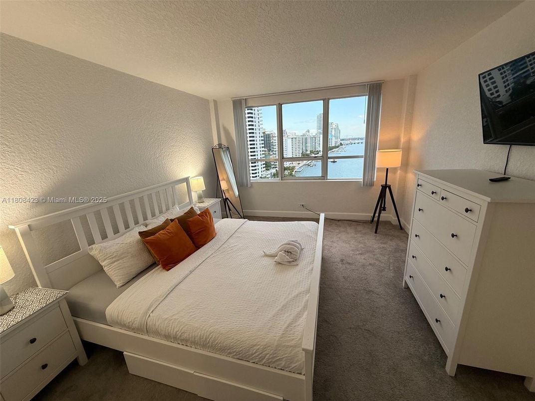 Bedroom, Interior, Water