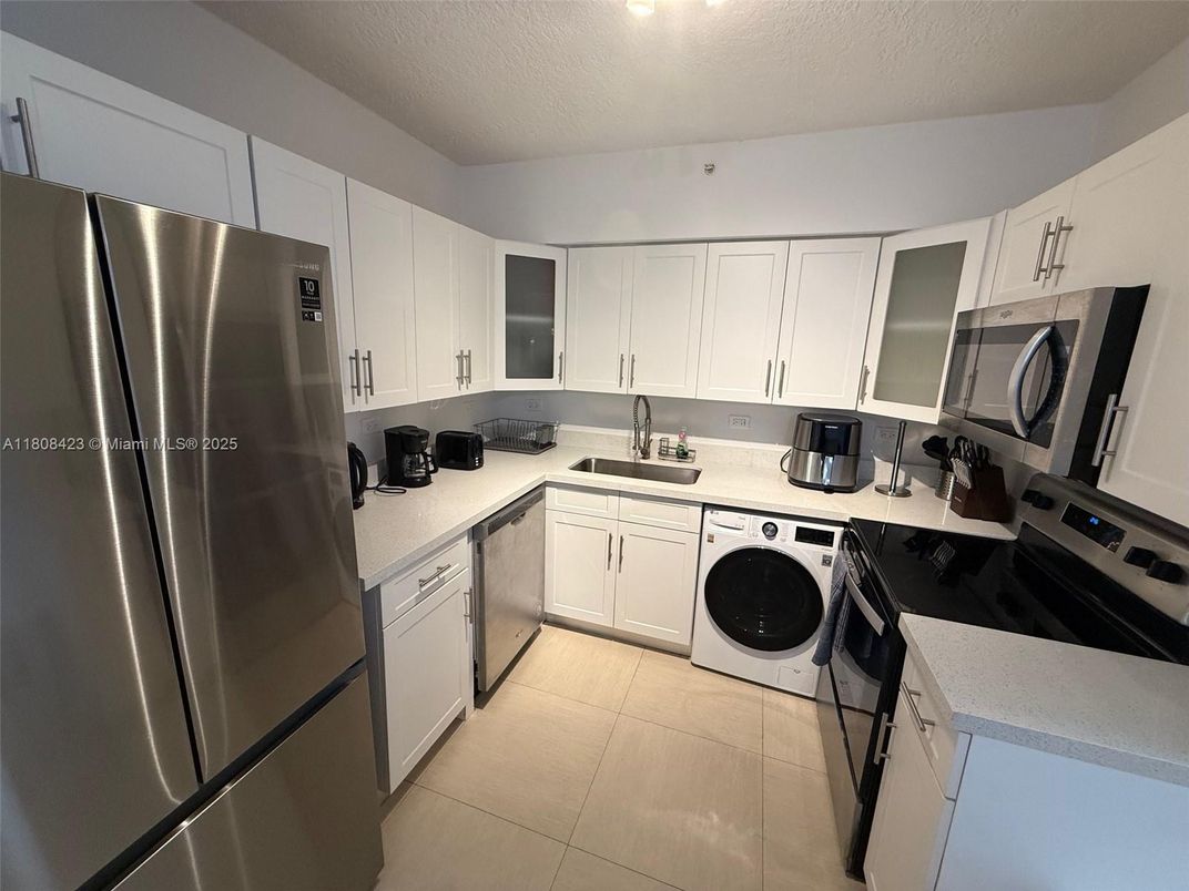 Interior, Kitchen, Stainless Steel Appliances, Washer
