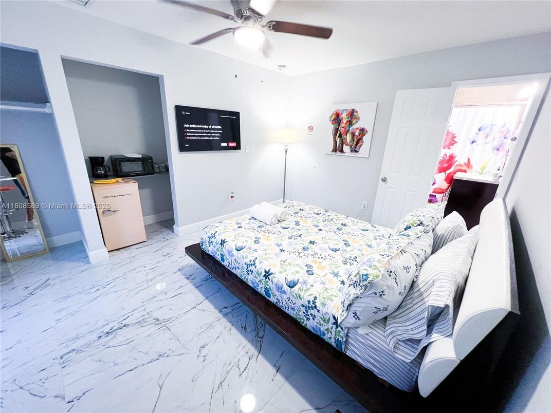 Bedroom, Interior, Marble