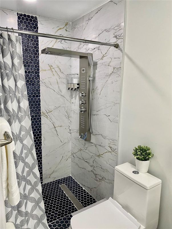 Bathroom, Interior, Marble Walls