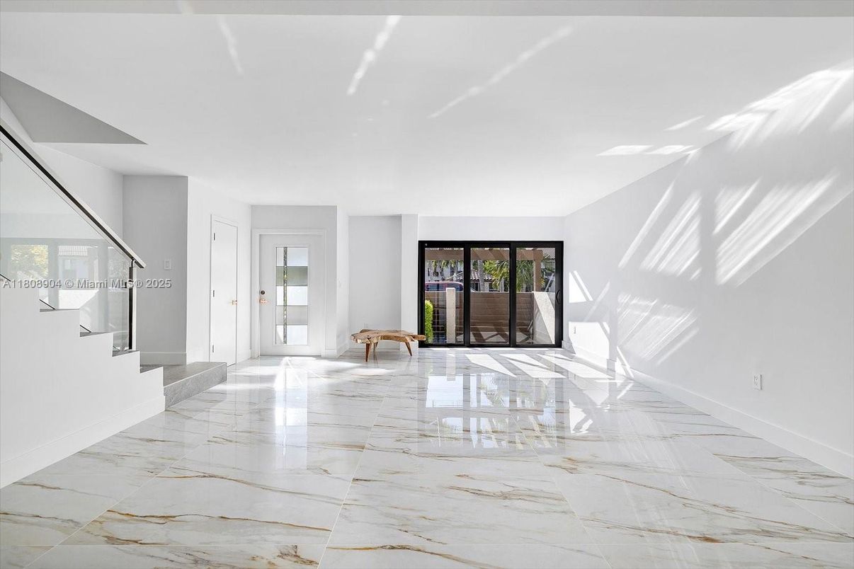 Empty room, Interior, Marble