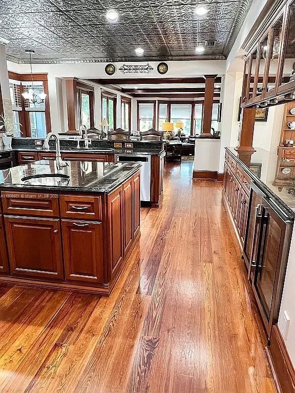 Dining room, Interior, Kitchen, Pendant Lights, Recessed Lighting, Wood Texture Flooring