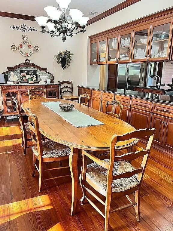 Chandelier, Dining room, Interior, Wood Texture Flooring